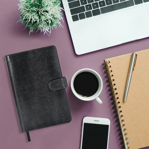 Ежедневник датированный 2024 А5 138x213 мм BRAUBERG "Legend", под кожу, застежка, серый, 114862