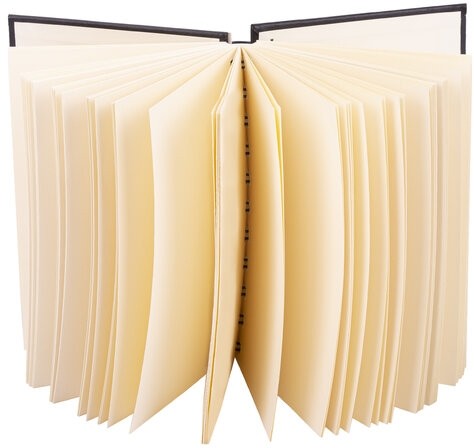 Скетчбук, слоновая кость 140 г/м2 90х140 мм, 80 л., КОЖЗАМ, гребень, BRAUBERG ART CLASSIC, черный, 116474