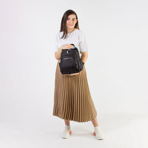 Рюкзак BRAUBERG PODIUM женский, нейлон, черный, 32х26х15 см, 270815