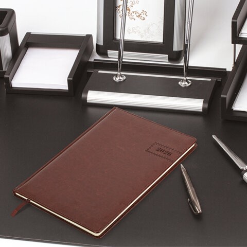 Еженедельник датированный 2026, БОЛЬШОЙ ФОРМАТ 210х297 мм, А4, BRAUBERG "Imperial", под кожу, коричневый, 117156