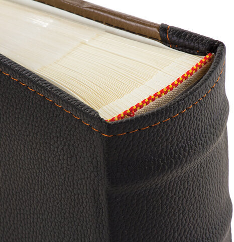 Фотоальбом BRAUBERG "Business style" на 300 фото 10х15 см, под кожу, бумажные страницы, бокс, 391183