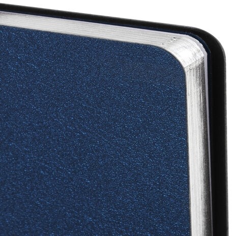 Ежедневник недатированный А5 138х213 мм BRAUBERG "Metallic", под кожу, 136 л., гибкий, синий, 113376