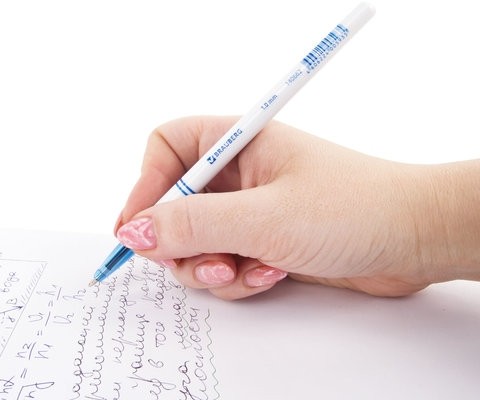 Ручка шариковая BRAUBERG "Офисная", СИНЯЯ, корпус белый, узел 1 мм, линия письма 0,5 мм, 140662