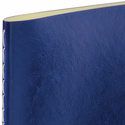 Тетрадь 60 л. в клетку обложка гладкий кожзам, сшивка, B5 (179х250мм), ТЕМНО-СИНИЙ, BRAUBERG VIVA, 403897