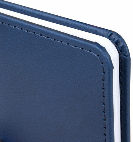 Еженедельник датированный 2023 МАЛЫЙ ФОРМАТ 95х155 мм А6, BRAUBERG "Favorite", под кожу, темно-синий, 113961