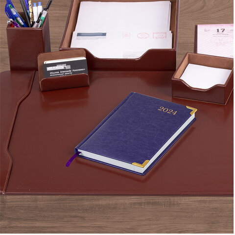 Ежедневник датированный 2024 А5 138x213 мм BRAUBERG "Senator", под кожу, фиолетовый, 114887