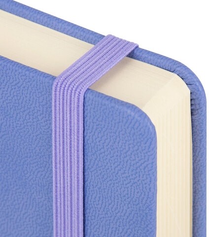 Скетчбук, слоновая кость 140 г/м2 210х297 мм, 80 л., КОЖЗАМ, резинка, BRAUBERG ART CLASSIC, пастель сиреневый, 116883