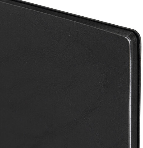 Тетрадь А5 (175х215 мм), BRAUBERG "NEBRASKA", 96 л., под кожу, клетка, черный, 113416