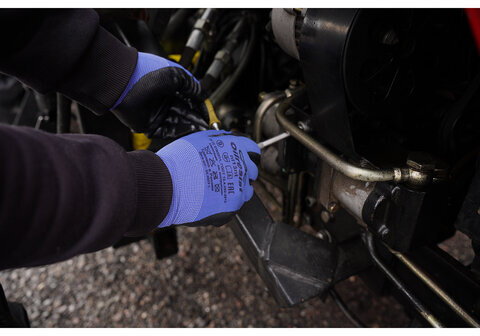 Перчатки полиэфирные ОИЛРЕЗИСТ маслобензостойкие 1 пара, 15 класс, 42-44 г, размер 9, покрытие - облив НИТРИЛОВОЕ, прочные, тактильные, СВС, nl13nt крас/чер