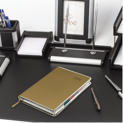 Ежедневник датированный 2025 А5 148х218 мм GALANT "Infinity Silver", под кожу, бежевый, 115725