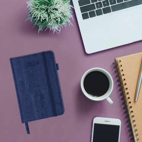 Ежедневник датированный 2024 МАЛЫЙ ФОРМАТ А6 100х150 мм, BRAUBERG "Wood", под кожу, синий, 114796