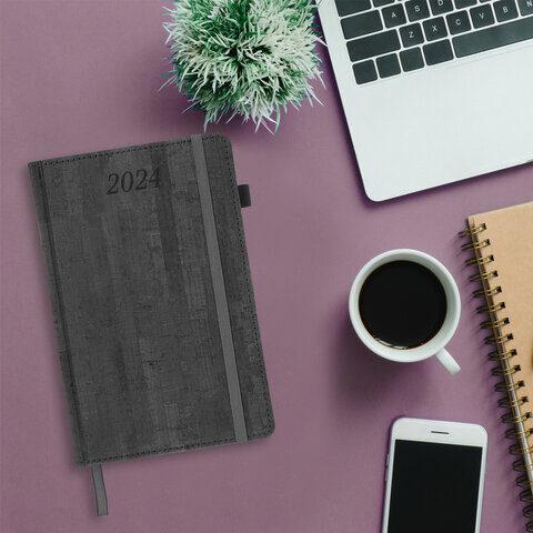 Ежедневник датированный 2024 А5 138x213 мм BRAUBERG "Wood", под кожу, держатель для ручки, серый, 114901