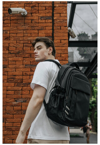 Рюкзак HEIKKI CHALLENGE (ХЕЙКИ) универсальный, 2 отделения, отделение для ноутбука, черный, 47х32х17 см, 272580