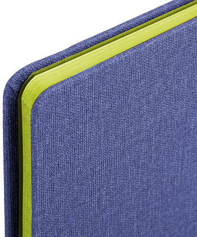 Блокнот А5 (148х218 мм), BRAUBERG "DUO", под кожу с резинкой, 80 л., клетка, зеленый/фиолетовый, 113430