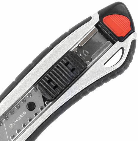 Нож канцелярский мощный 18 мм BRAUBERG "Heavy duty", автофиксатор, резиновые вставки, металл, 237158
