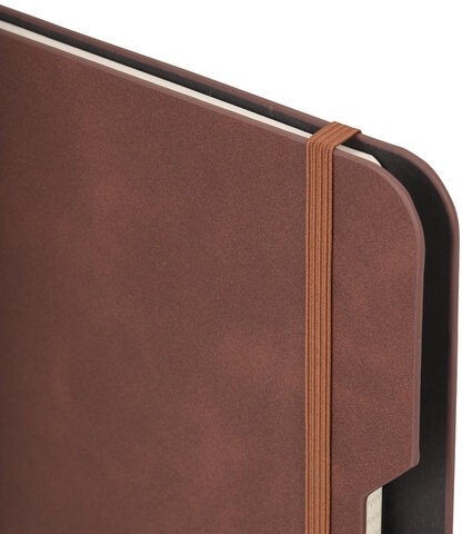 Блокнот А5 (162х218 мм), BRAUBERG "NOTE", под кожу софт-тач, с резинкой, 80 л., клетка, коричневый, 113436