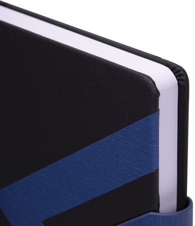 Ежедневник недатированный А5 138x213 мм BRAUBERG "Waves" под кожу, застежка, 160 л., черный/синий, 114453