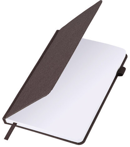 Ежедневник недатированный А5 138x213 мм BRAUBERG "Finest" под кожу, резинка, 136 л., коричневый, 111870