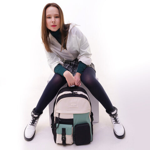 Рюкзак BRAUBERG BLOCKS универсальный, 2 отделения, карман-антивор, черный/бирюзовый/бежевый, 44х32х17 см, 271663