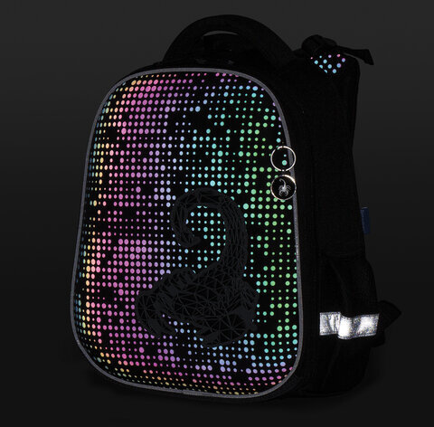 Ранец BRAUBERG LUMINOUS, 2 отделения, с брелоком, "Scorpio", СВЕТЯЩИЙСЯ РИСУНОК, 38х29х16 см, 271368
