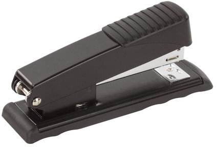 Степлер №24/6, 26/6 металлический BRAUBERG "Office", до 30 листов, черный, 228611