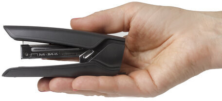 Степлер №24/6, 26/6 BRAUBERG "ULTRA", до 30 листов, с антистеплером, черный, 228756