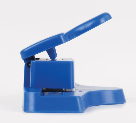 Дырокол фигурный для края "Плетение", диаметр вырезной фигуры 50х16 мм, ОСТРОВ СОКРОВИЩ, 227174