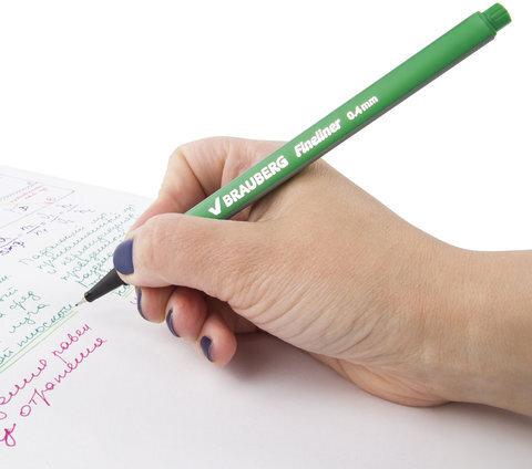 Ручка капиллярная (линер) BRAUBERG "Aero", СВЕТЛО-ЗЕЛЕНАЯ, трехгранная, металлический наконечник, линия письма 0,4 мм, 142250