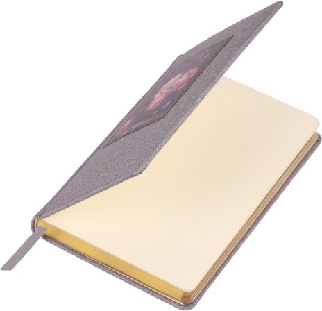 Ежедневник датированный 2026 А5 138х213 мм, BRAUBERG "ArtGallery", под кожу, нашивка, серый, 117406