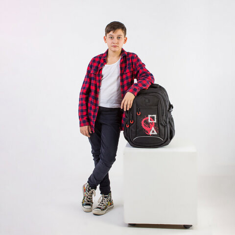 Рюкзак BRAUBERG CONTENT универсальный, 2 отделения, светоотражающий принт, "Figures", 47х33х18 см, 270765