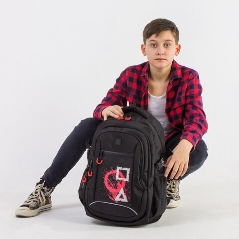 Рюкзак BRAUBERG CONTENT универсальный, 2 отделения, светоотражающий принт, "Figures", 47х33х18 см, 270765