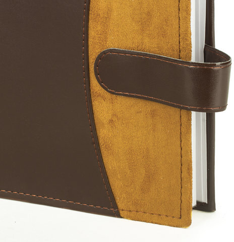 Фотоальбом BRAUBERG на 200 фото 10х15 см, под гладкую кожу, бумажные страницы, застежка, темно-коричневый, 390479