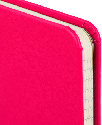 Блокнот А5 (148x218 мм), BRAUBERG "Metropolis X", под кожу, 80 л., резинка, клетка, малиновый, 111034