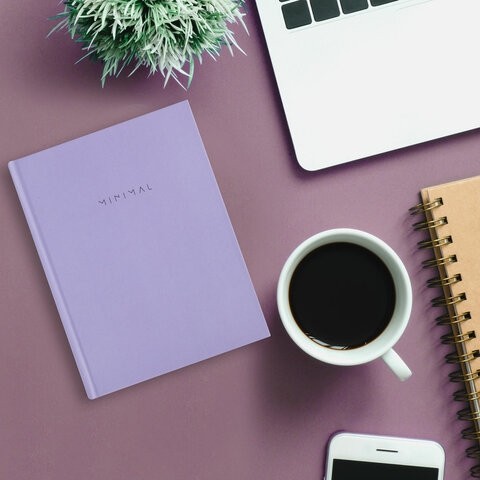 Блокнот МАЛЫЙ ФОРМАТ 110х147 мм, А6, 80 л., твердый, клетка, BRAUBERG "Minimal", сиреневый, 116448