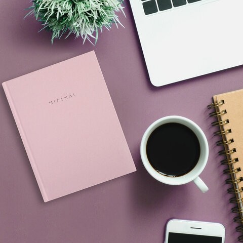 Блокнот МАЛЫЙ ФОРМАТ 110х147 мм, А6, 80 л., твердый, клетка, BRAUBERG "Minimal", розовый, 116449