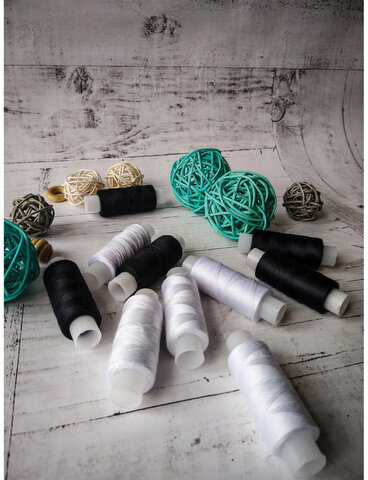Набор швейных ниток, 10 штук (5 белых и 5 черных) по 150 м, прочные, 45 ЛЛ, ОСТРОВ СОКРОВИЩ, 662790