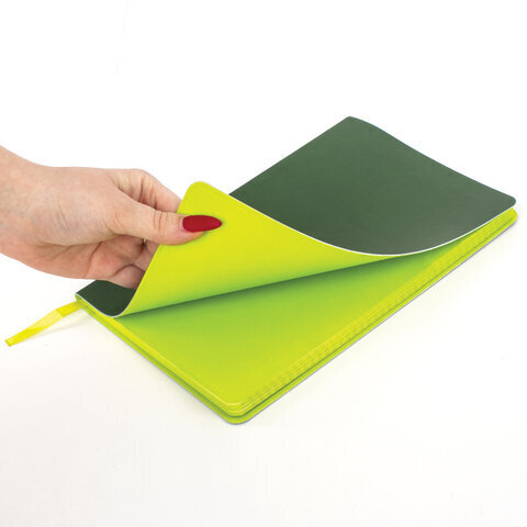 Блокнот А5 (148x218 мм), BRAUBERG "Metropolis Mix", под кожу, 80 л., клетка, темно-зеленый, 111037