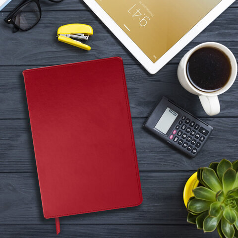 Блокнот А5 (148х218 мм), BRAUBERG "Income", 128 л., гладкий кожзаменитель, клетка, красный, 125209