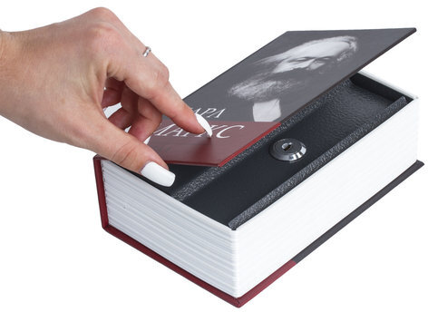 Сейф-книга К. Маркс "Капитал", 55х115х180 мм, ключевой замок, BRAUBERG, 291049