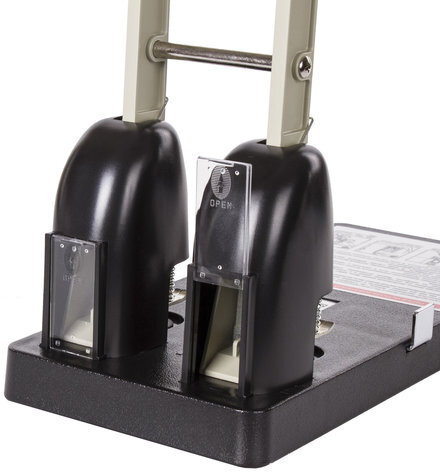 Дырокол металлический МОЩНЫЙ BRAUBERG "Heavy duty", до 150 листов, черный, 226870