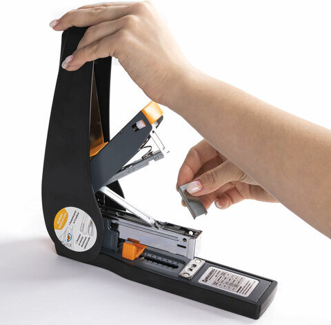 Степлер ЭНЕРГОСБЕРЕГАЮЩИЙ МОЩНЫЙ №24/6-23/13 BRAUBERG "Easy Press", до 100 листов, БЕЗ УСИЛИЙ, 224350