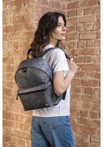 Рюкзак BRAUBERG TYVEK крафтовый с водонепроницаемым покрытием, графитовый, 34х26х11 см, 229892