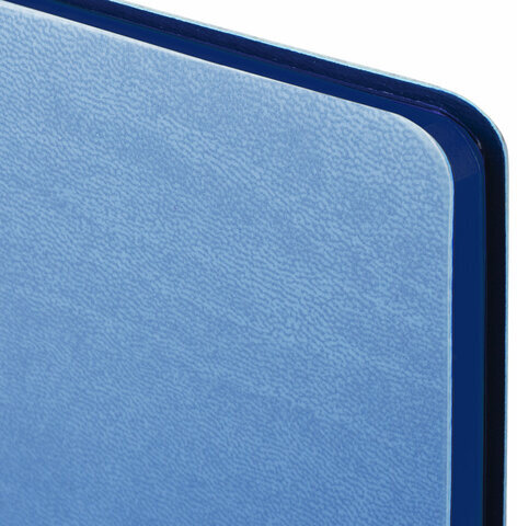 Блокнот А5 (148x218 мм), BRAUBERG "Metropolis Mix", под кожу, 80 л., клетка, голубой, 111040