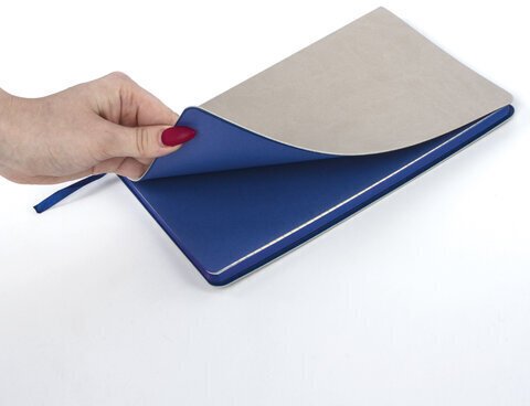 Блокнот А5 (148x218 мм), BRAUBERG "Metropolis Mix", под кожу, 80 л., клетка, серый, 111041