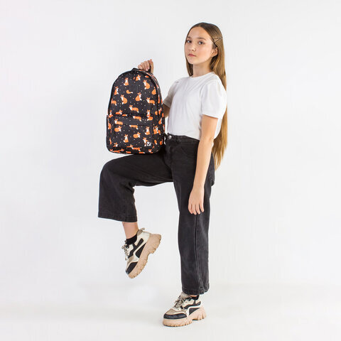 Рюкзак BRAUBERG POSITIVE универсальный, потайной карман, "Sly foxes", 42х28х14 см, 270779