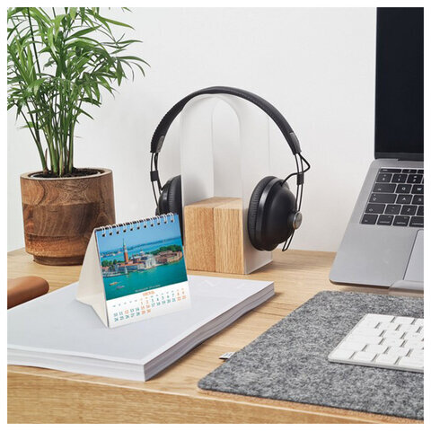 Календарь-домик настольный на гребне на 2024 г., 101х101 мм, "Времена года", HATBER, 12КД6гр_28785