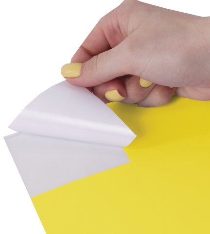 Этикетка самоклеящаяся 70х37,1 мм, 24 этикетки, желтая, 80 г/м2, 50 листов, STAFF, 115184