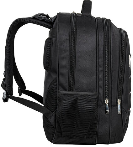 Рюкзак BRAUBERG "Flagman", размер 46х35х25 см, 35 л, ткань, черно-красный, 224454