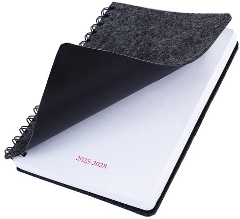 Ежедневник недатированный А5 135х210мм BRAUBERG "Felt" на гребне, войлок, кнопка 160л, черный, 117132