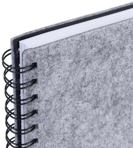 Ежедневник недатированный А5 135х210мм BRAUBERG Felt на гребне, войлок, кнопка 160л, серый, 117133